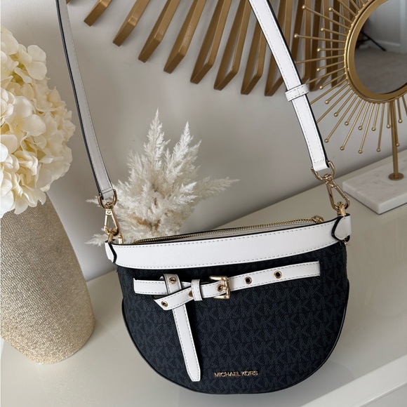 Michael Kors Black and White Emilia Medium Logo Shoulder Bag - Picture 6 of 8